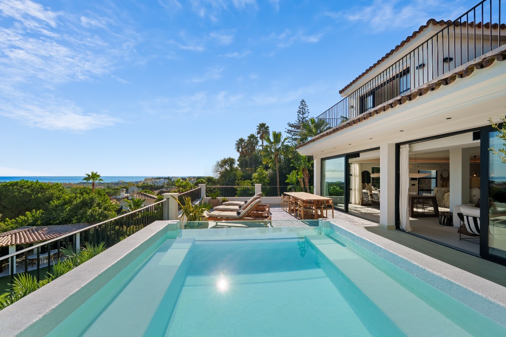 Luxury Villa for Sale in Nueva Andalucía, Marbella | Panoramic Sea Views | 6 Bedrooms - Image 5