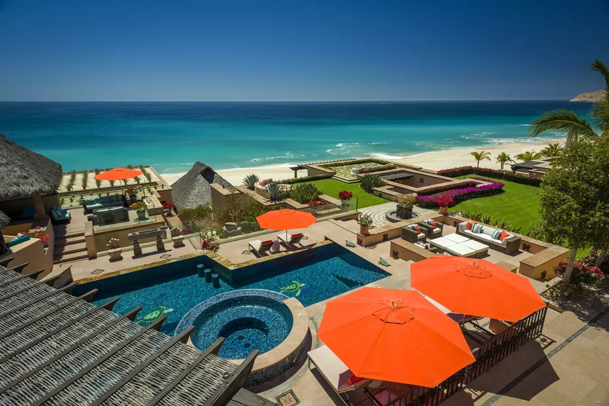 Luxury Beachfront Estate for Rent in Los Cabos – Golden Corridor, Mexico - luxury property in Mexico