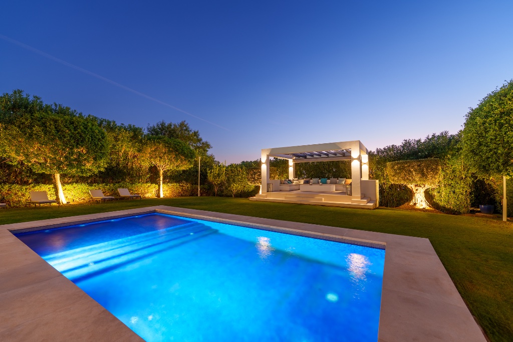 Los Olivos 2 – Contemporary Luxury Villa in Nueva Andalucía - Image 47