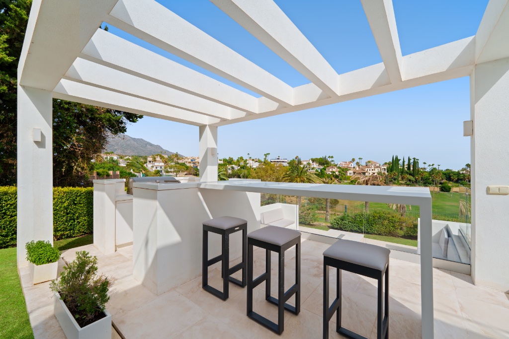 LEO 21B | Luxury Frontline Golf Villa for Sale in Nueva Andalucía, Marbella | Contemporary 5-Bedroom Villa with Infinity Pool - Image 19
