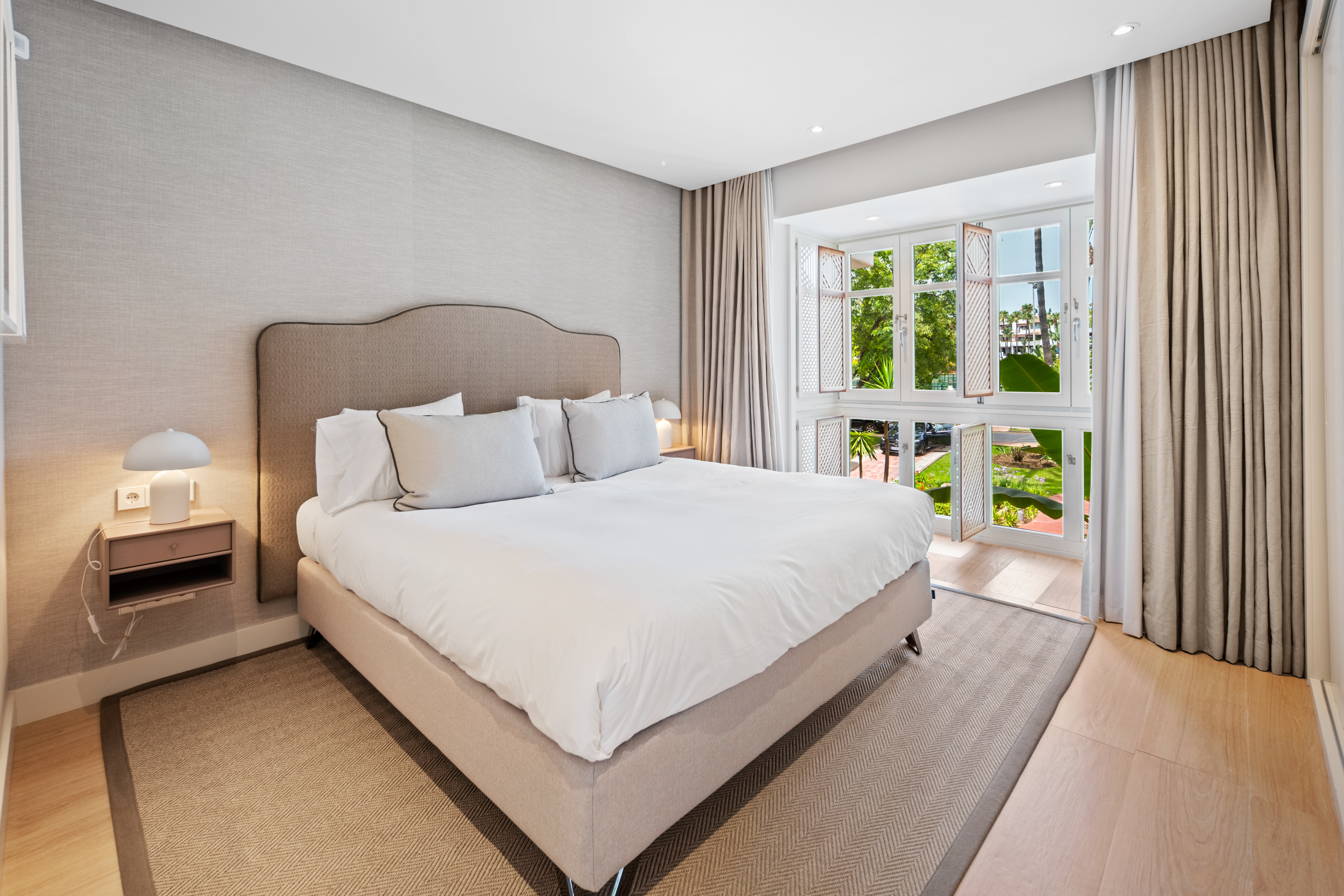 Luxury Apartment for Sale in Puente Romano – Marbella Golden Mile - Image 8