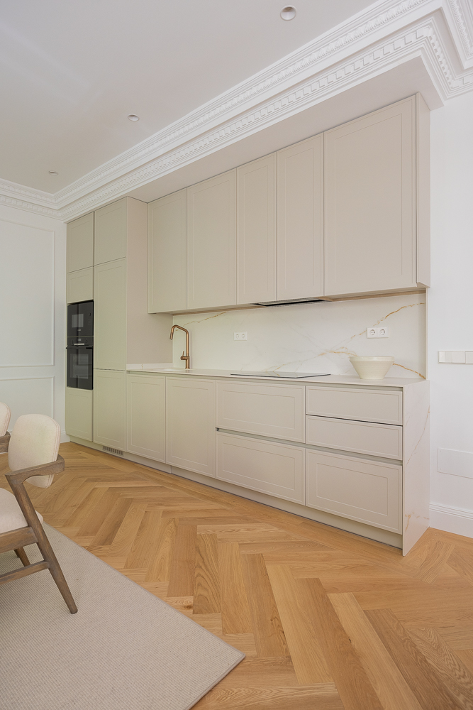 Fully Renovated Luxury Apartment for Sale in Castellana, Salamanca, Madrid - Image 7
