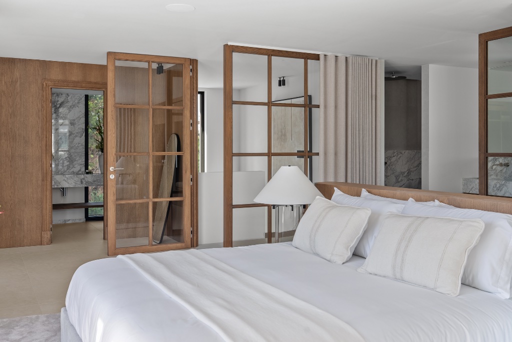 Luxury Frontline Golf Villa in Marbella | Italian-Inspired Contemporary Masterpiece - Image 19