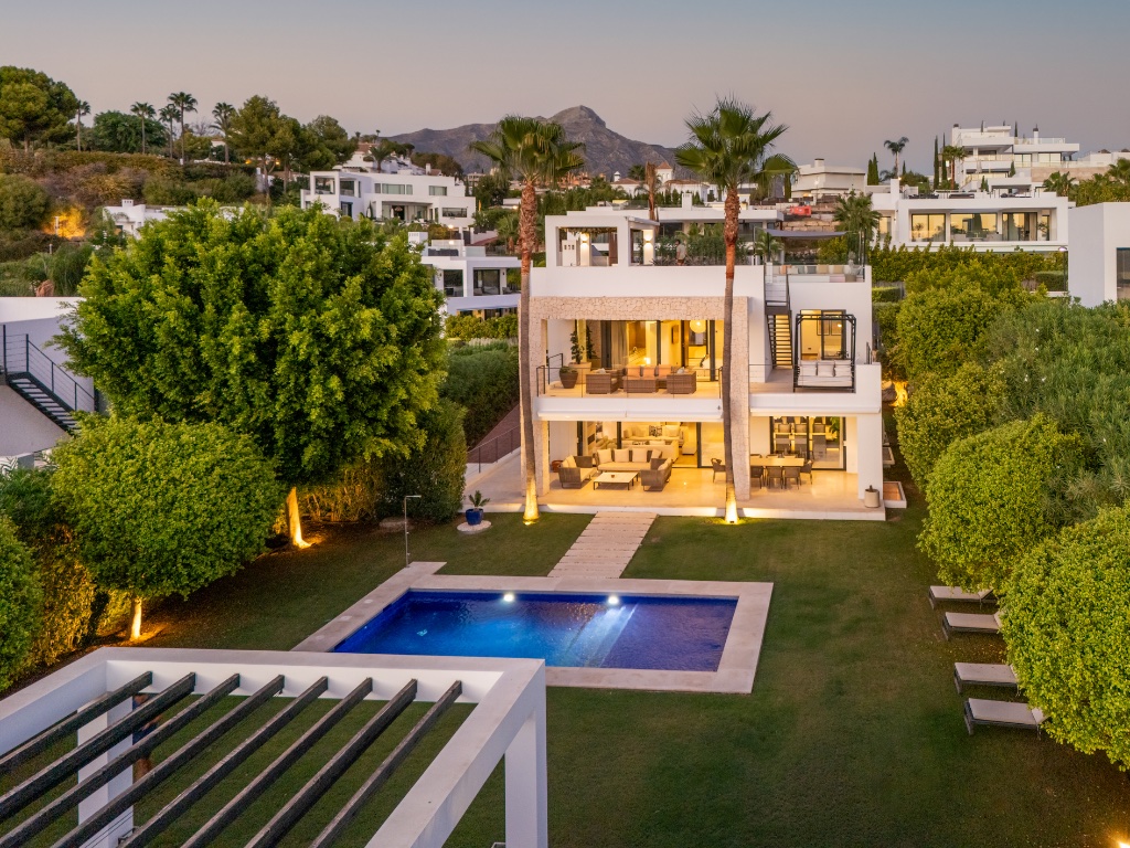 Los Olivos 2 – Contemporary Luxury Villa in Nueva Andalucía - Image 52