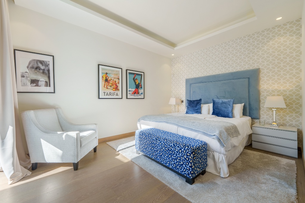 Los Olivos 2 – Contemporary Luxury Villa in Nueva Andalucía - Image 14