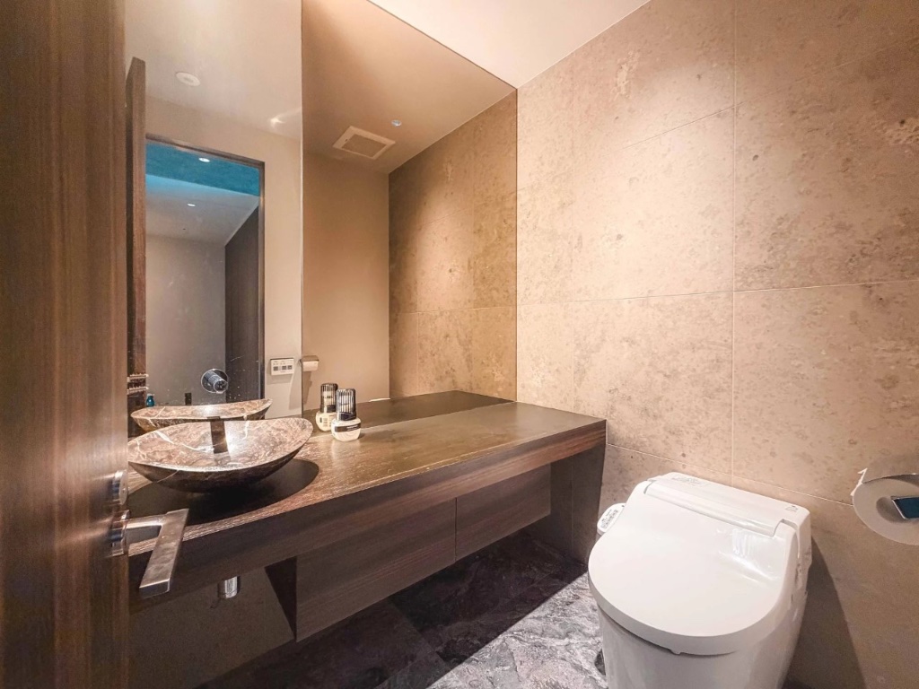 Luxury Penthouse in Tokyo City Tower Azabujuban - Image 19