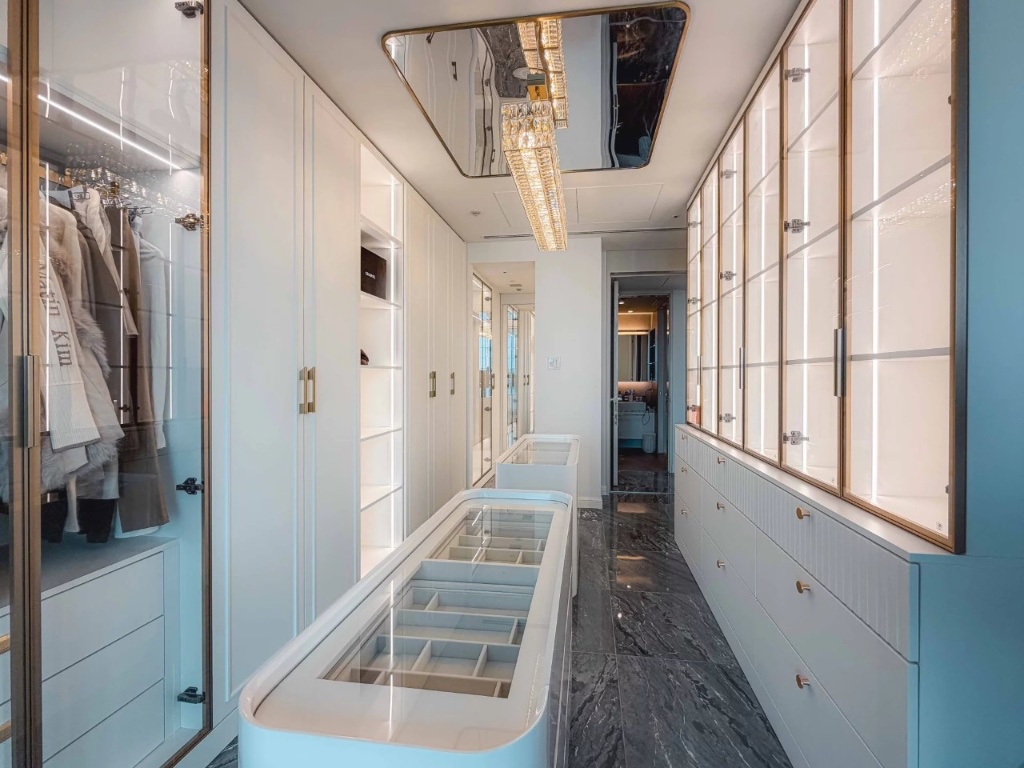 Luxury Apartment Andaz Tokyo 39F City Views - Image 6