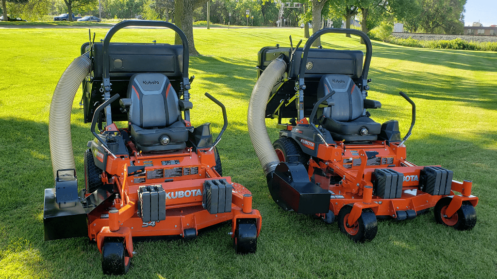 Protero PV18 grass catcher on Kubota Z700 zero-turn mower