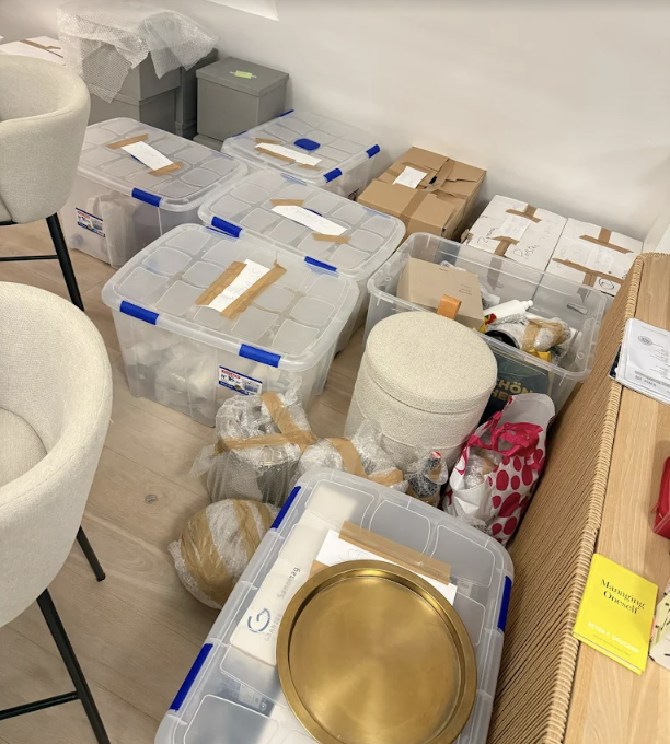 Verpackungsboxen organisiert