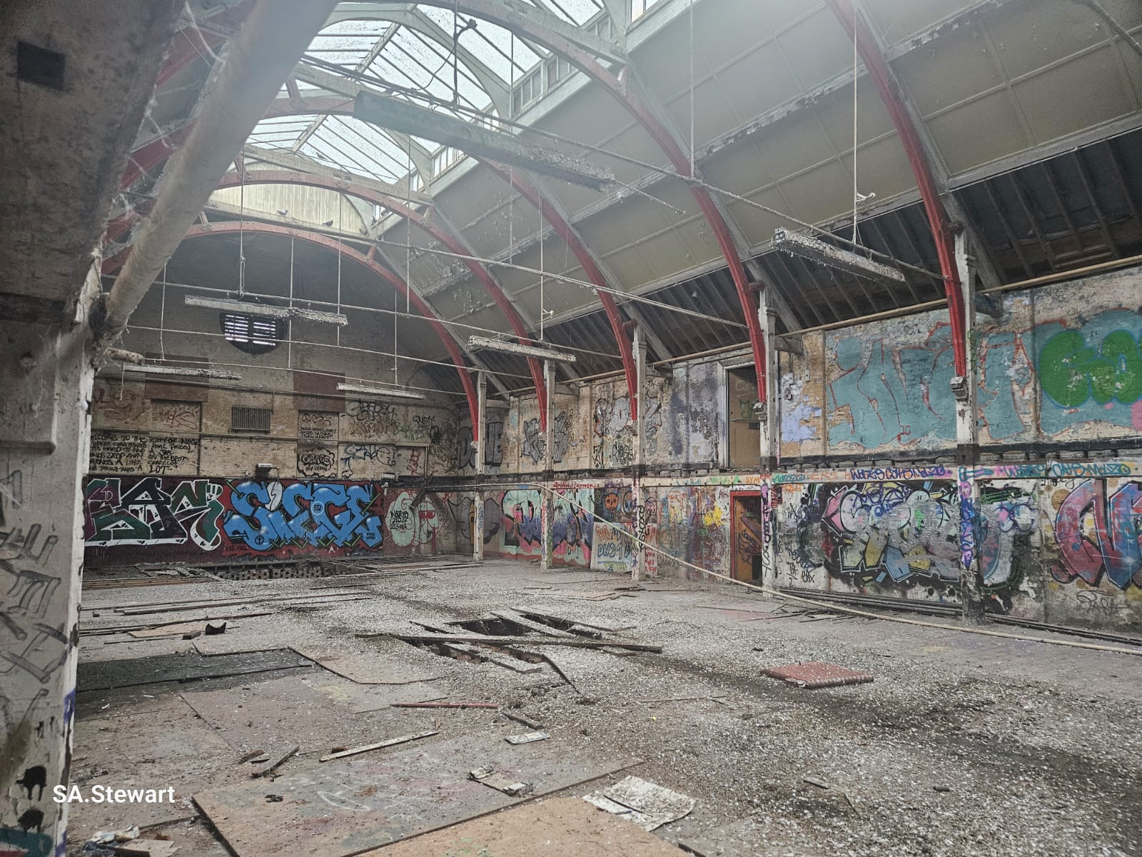 The vast central atrium, showing the scale of the main hall and its arched roof