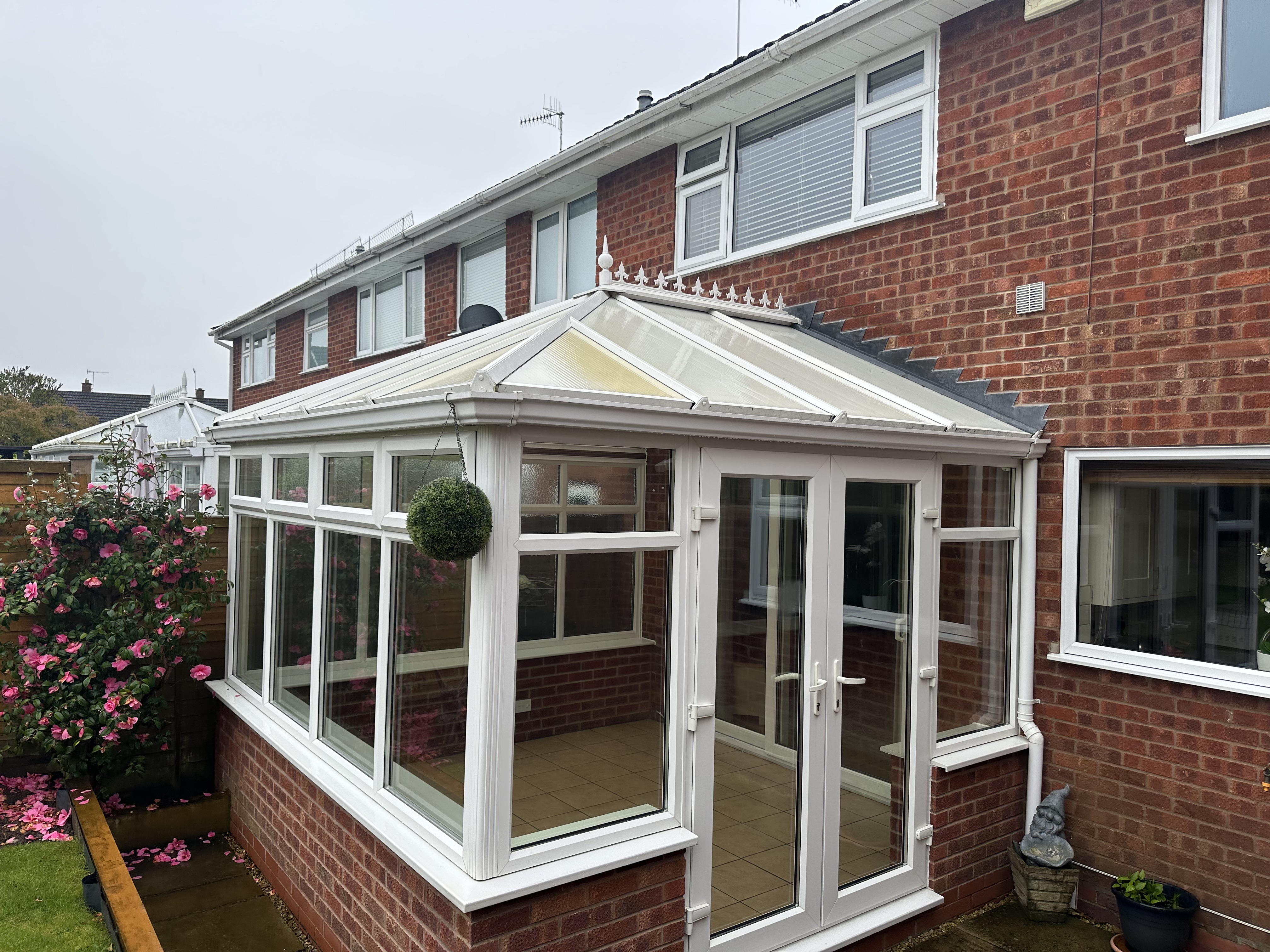 Conservatory before a warm roof installation — design inspiration