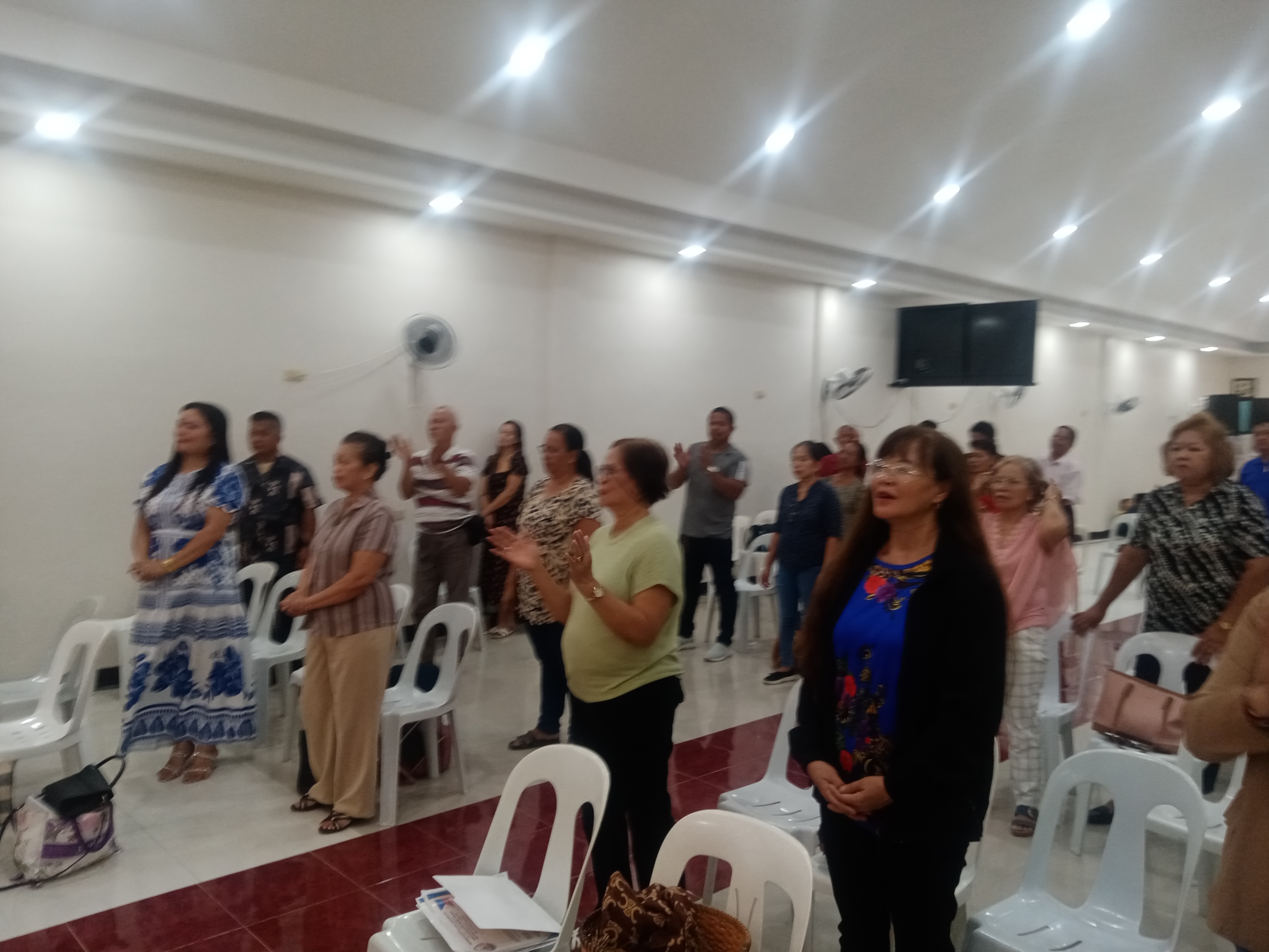 Worship and prayer during the School of Intimacy for Leaders in Tagum City