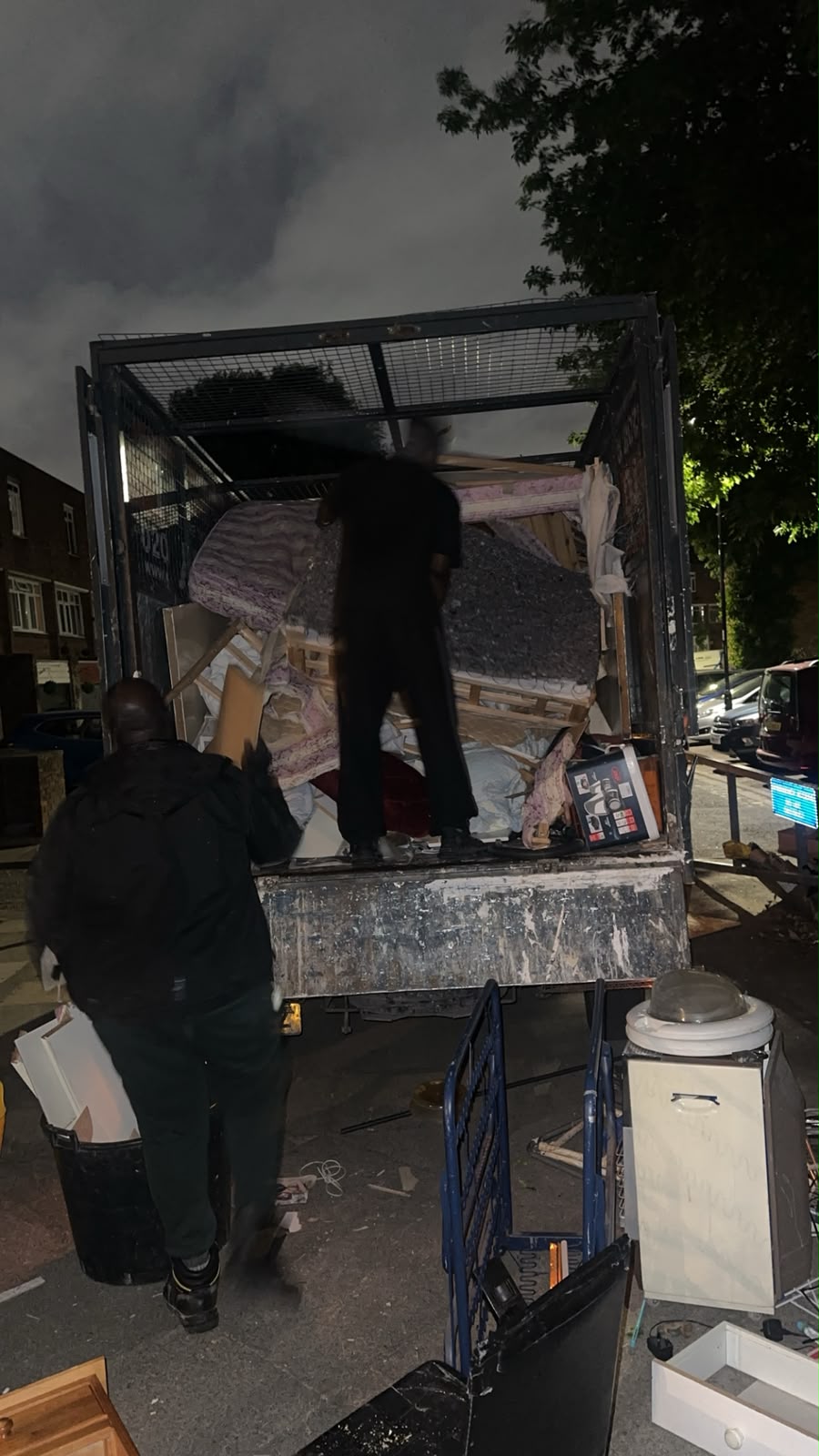 RicaRise waste clearance team on job 19