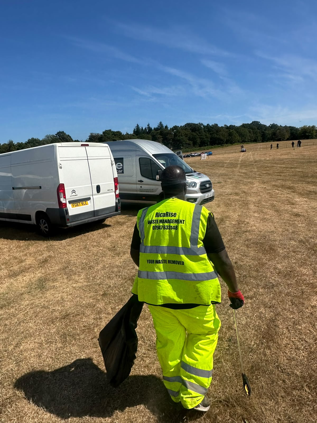 RicaRise waste clearance team on job 33