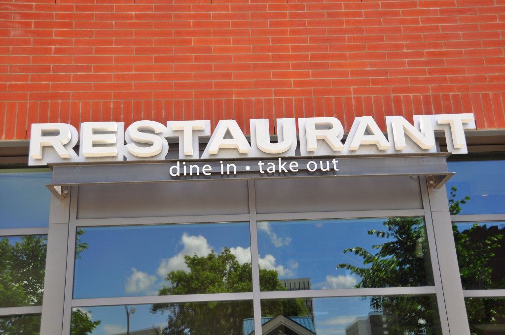5 Reasons Your Business Needs a Professional Exterior Sign