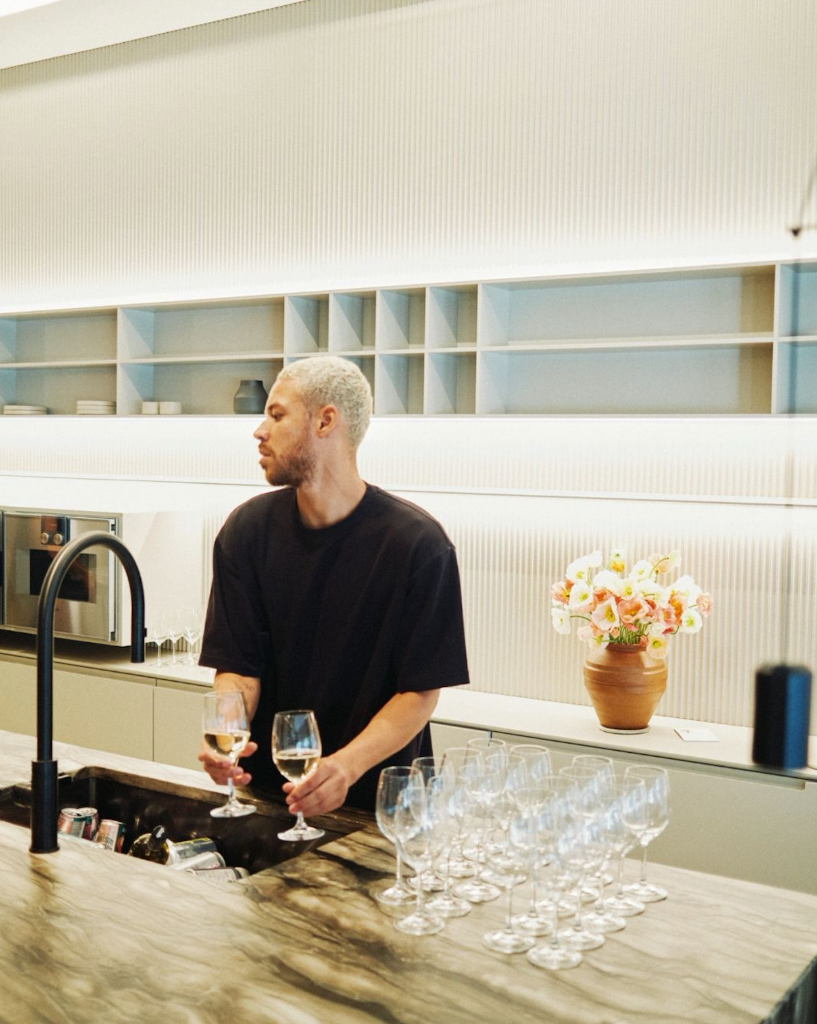 Spring pop-up — bar setup