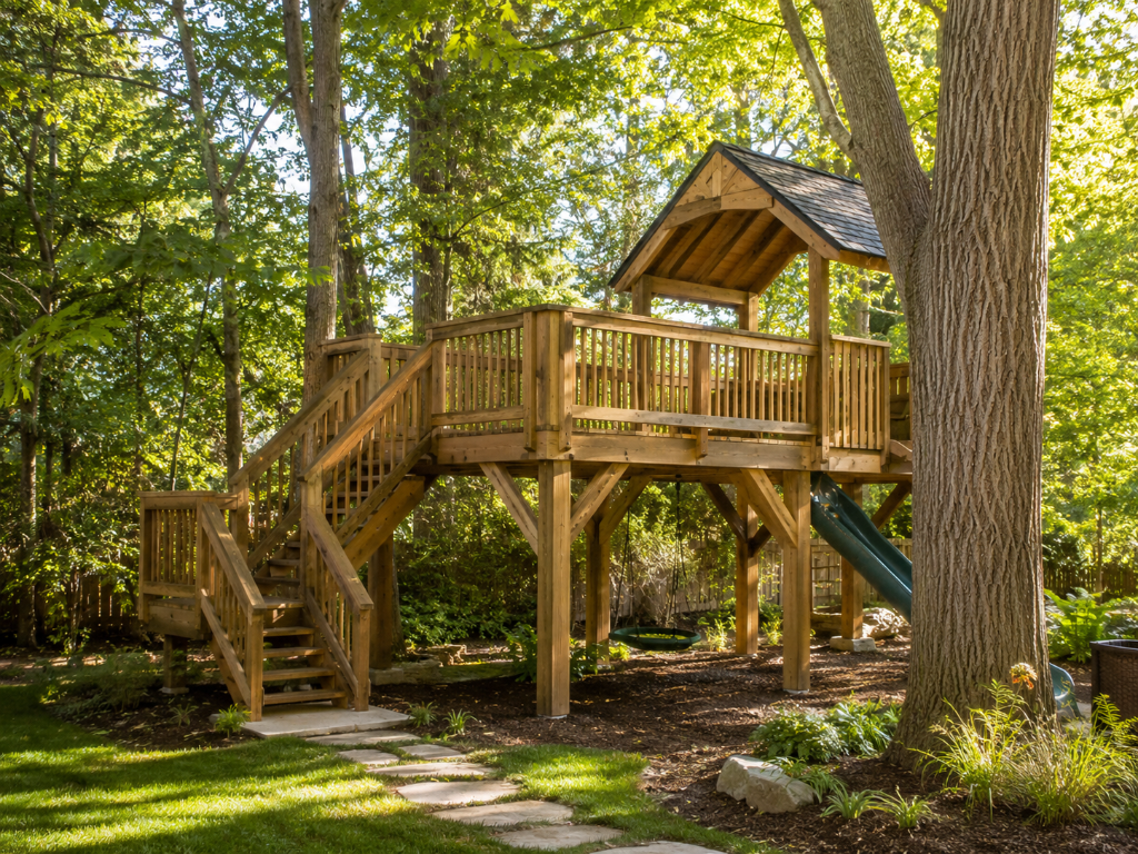 Family treehouse style play structure