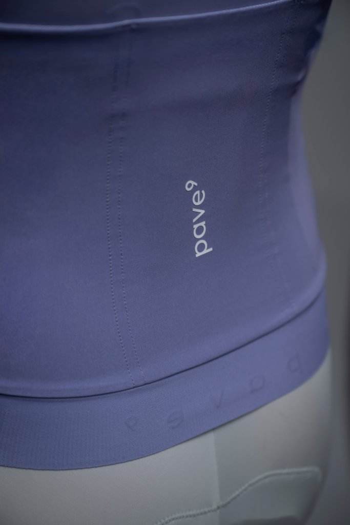 Pave9 jersey detail - embossed hem with pave9 branding