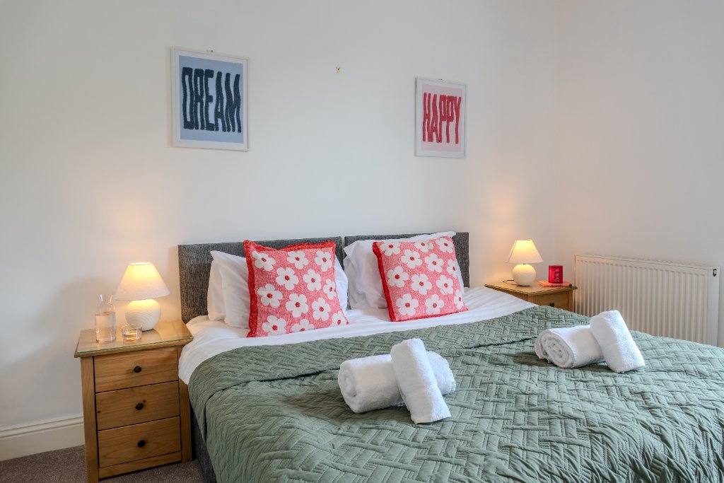 Guest-ready double bedroom after AirLuxe turnover