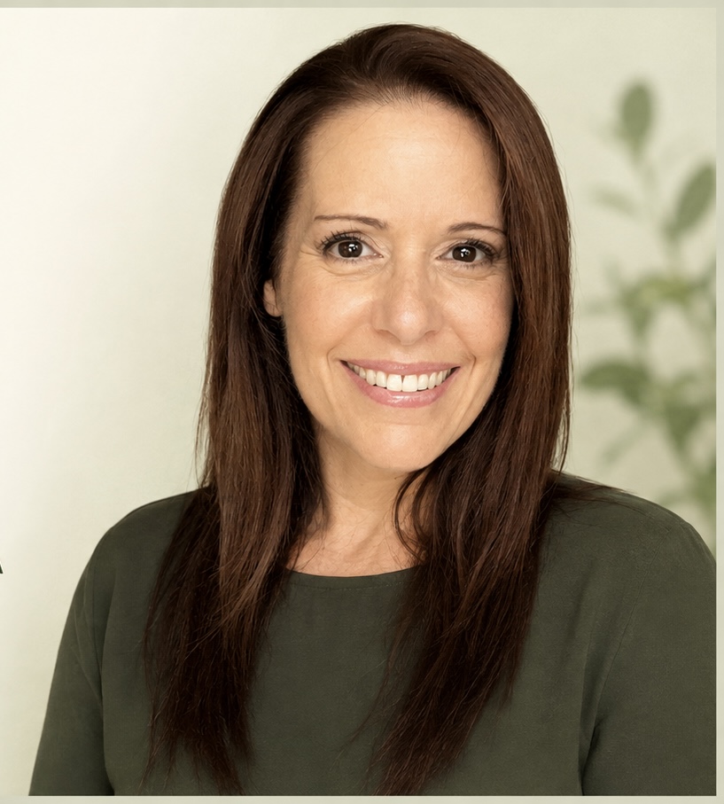Einat Shinar, Perimenopause and Menopause Coach