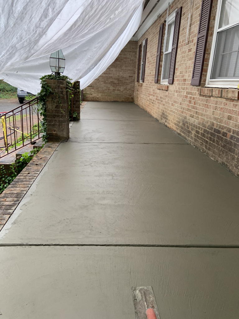 Concrete Patio & Retaining Wall
