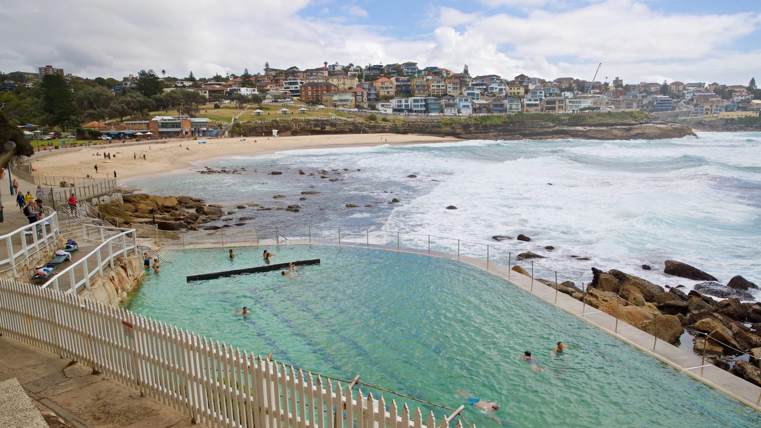 Bronte Beach ocean pool and coastline