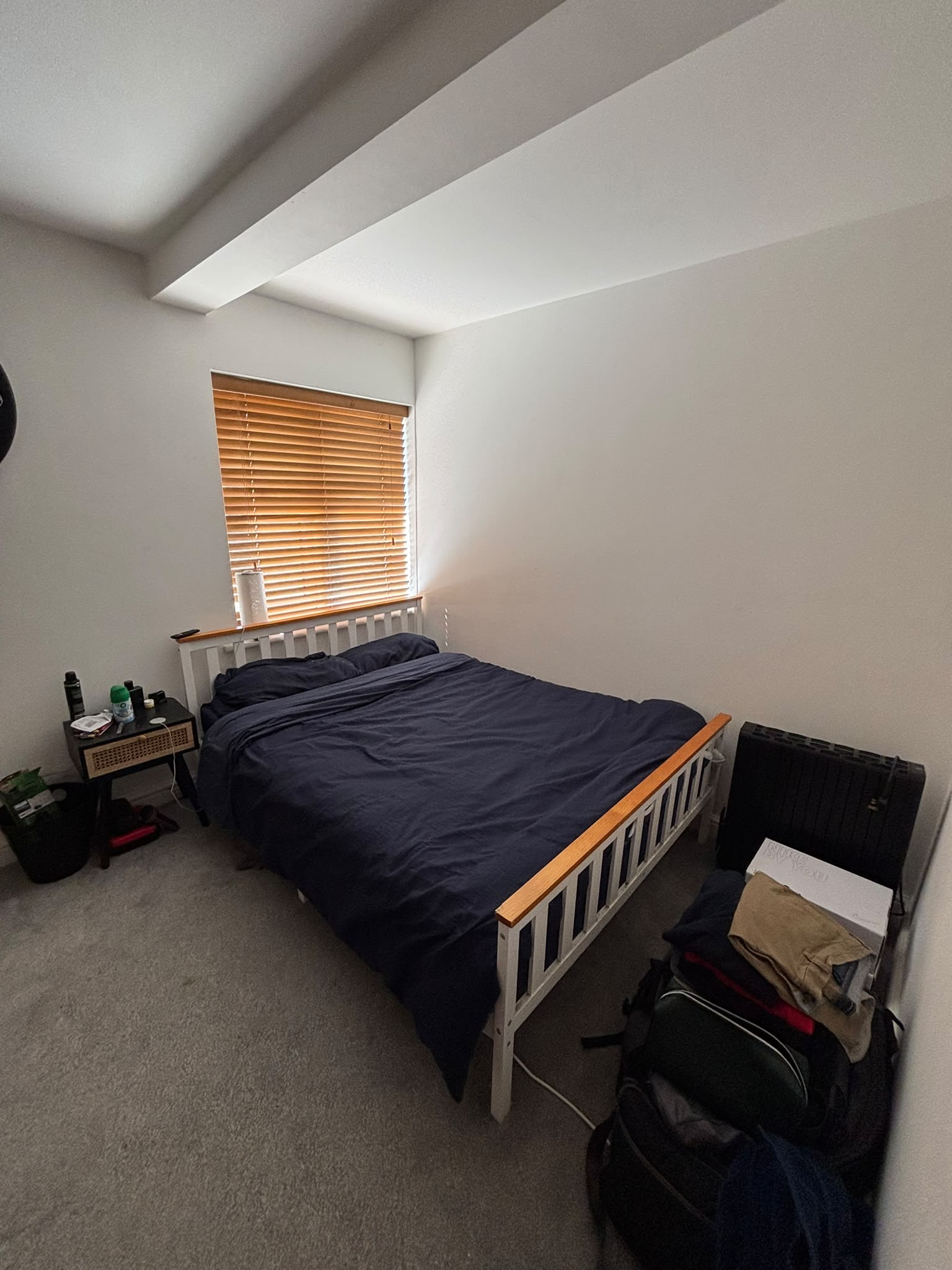 Spacious double room - Gatwick