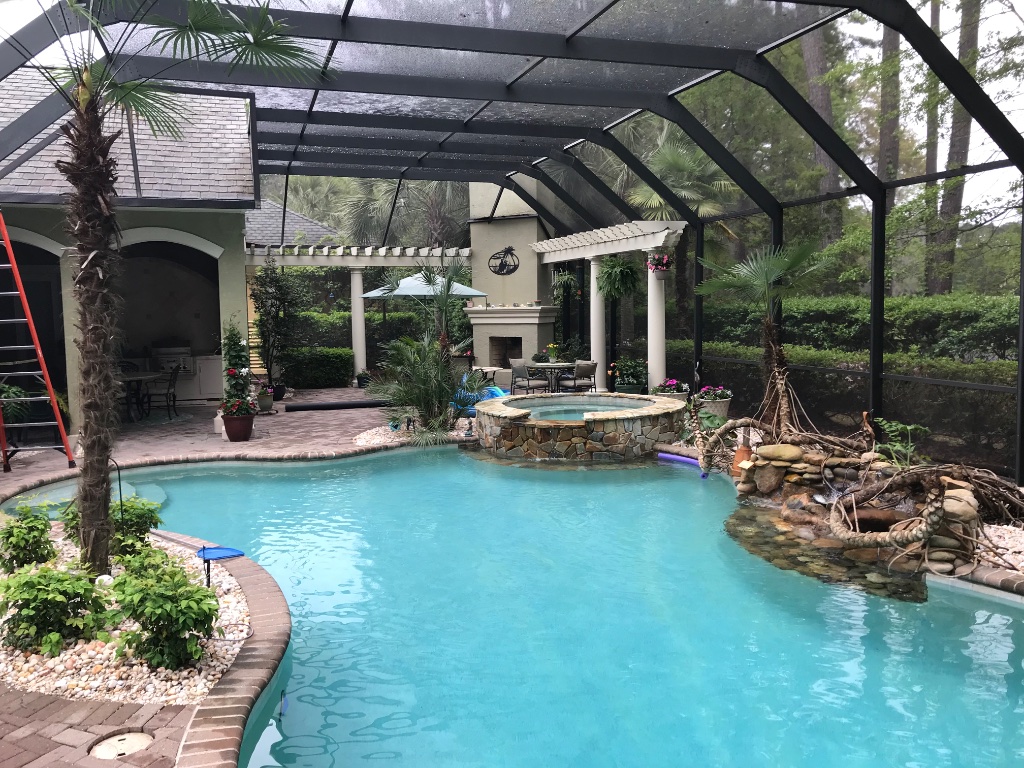 Resort-Style Screened Pool