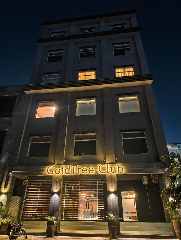 Goldtree Club — frame 18