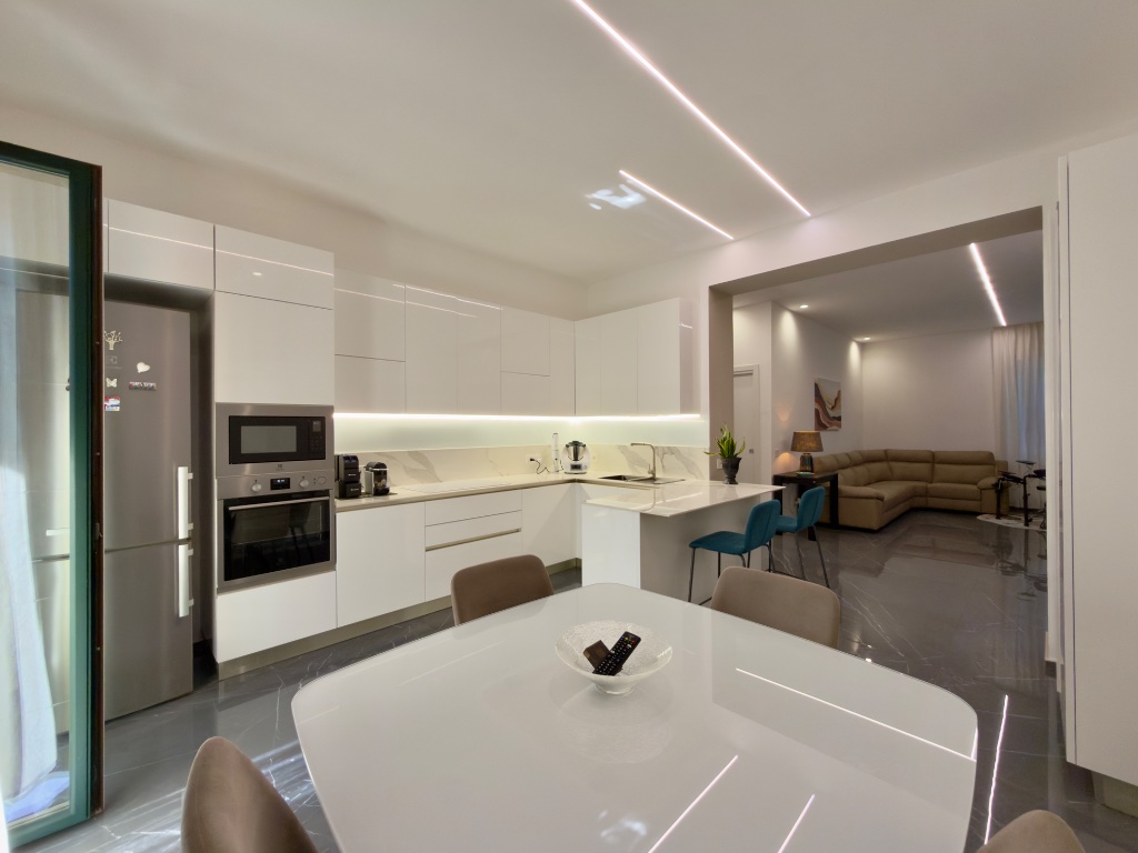 Progetto Cucina Legno — Vista 2