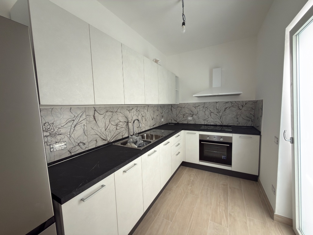 Progetto Cucina Classica con Piastrelle Azzurre