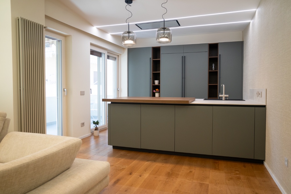 Progetto Cucina Bianca con Penisola