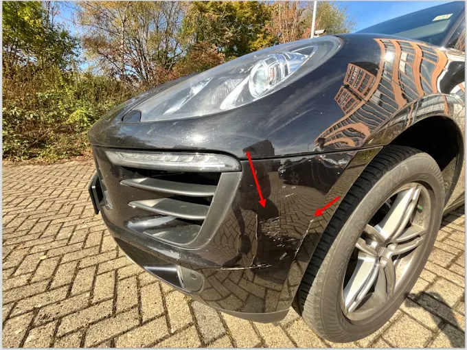 Beschädigtes Fahrzeug