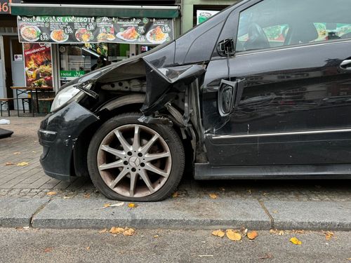 Seitenschaden – Kompaktklasse / SUV (z. B. Audi Q5, VW Tiguan): Seitliche Kollision / Abbiegeunfall
