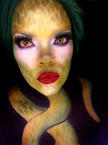 Snake goddess Halloween makeup by Ges Beautified