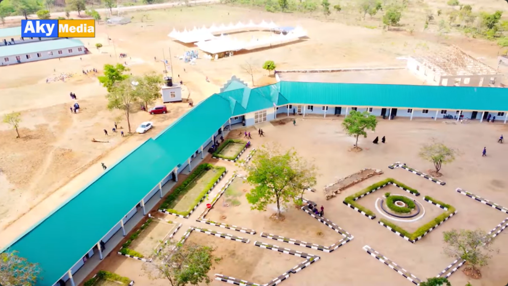 Courtyard & Gardens — Aerial