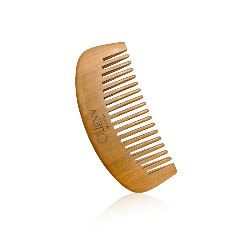Olieny Natural Wooden Comb angled view