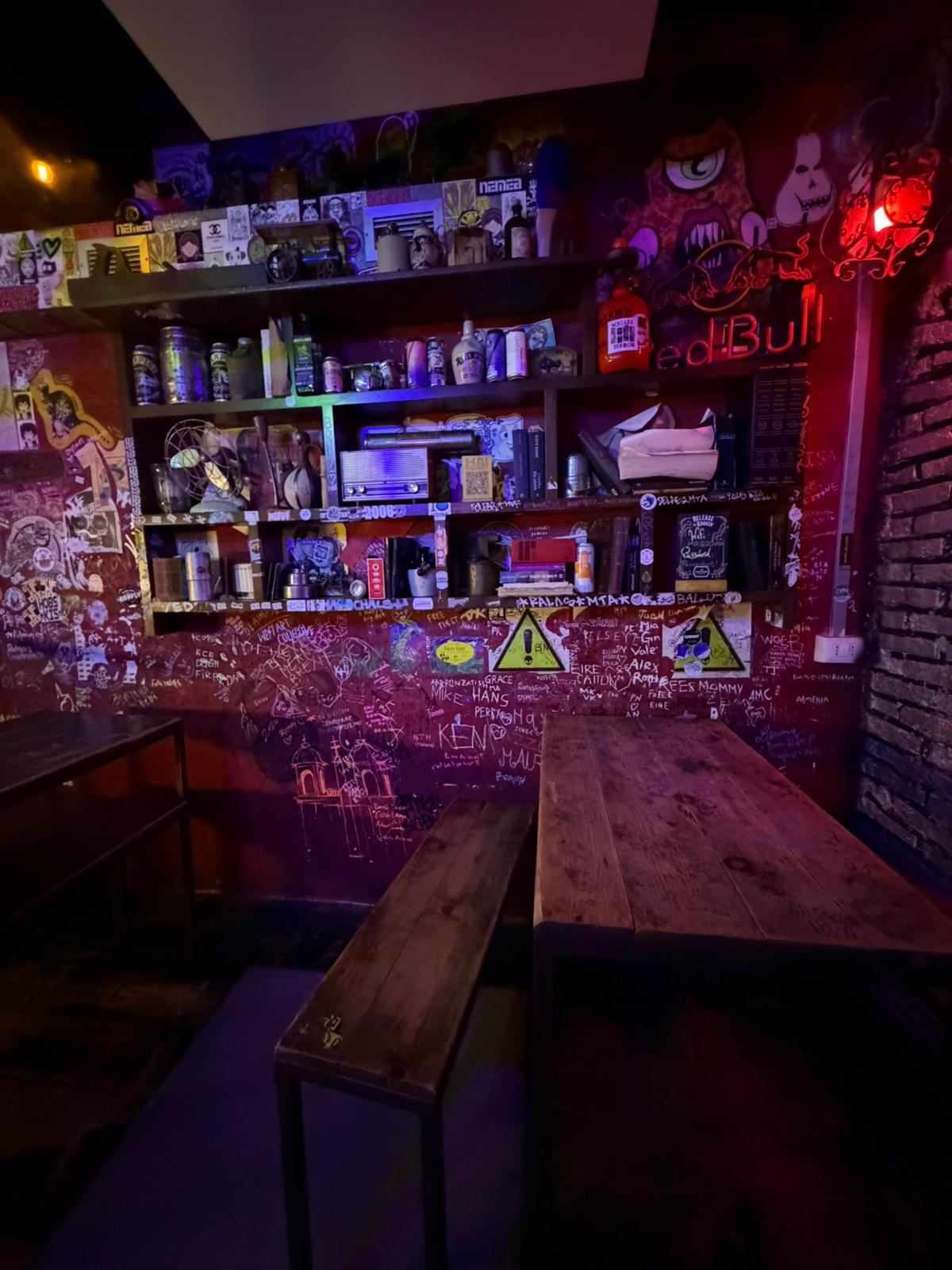 Mr Brown Trastevere location riprese - Sala interna · Luce notturna