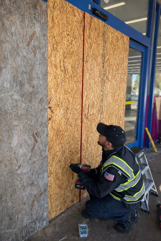 Doorway Partition Installation