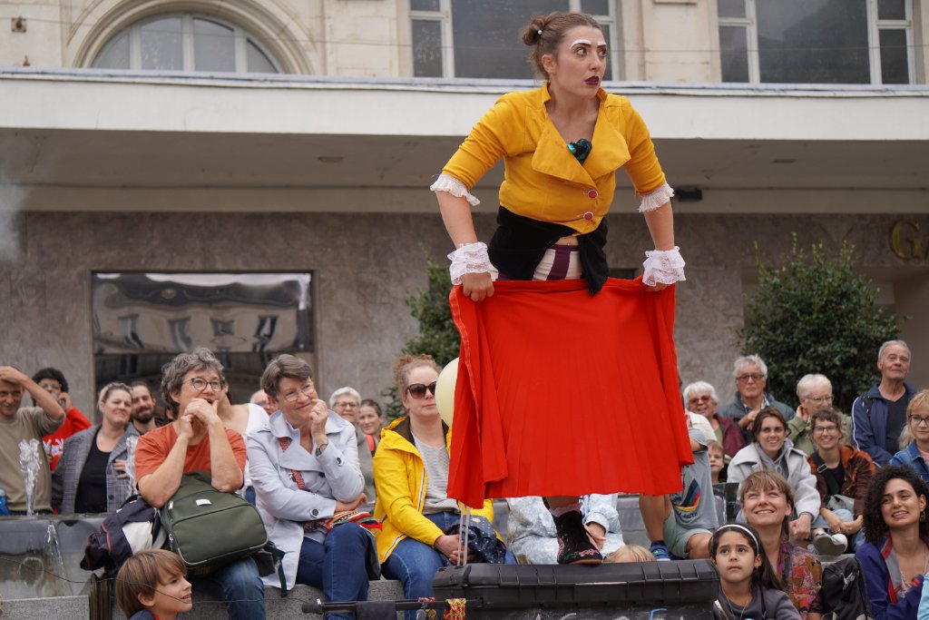 Sagitta street show performance 1
