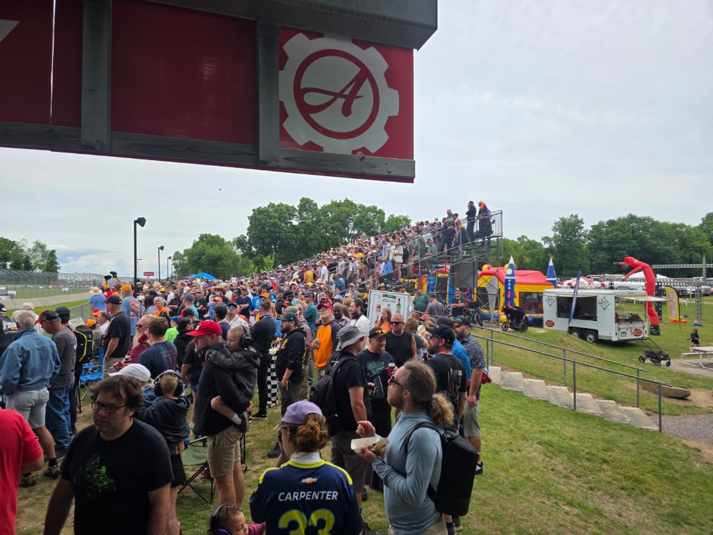 IndyCar Weekend at Turn 1 Patio Bar