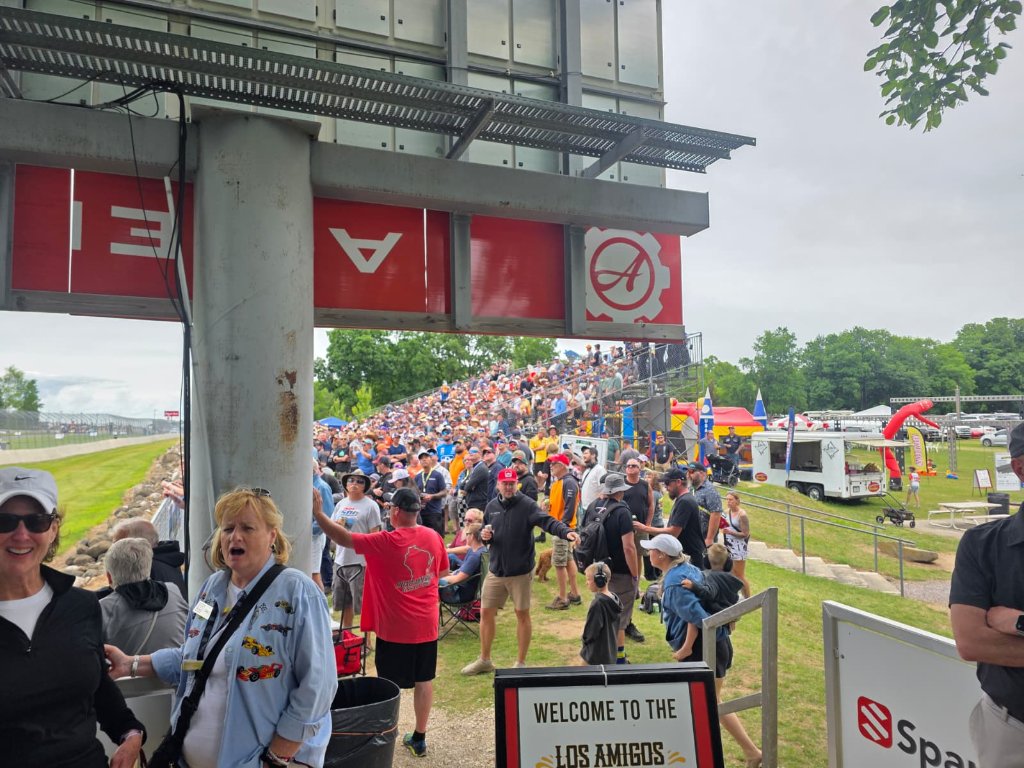 IndyCar Weekend at Turn 1 Patio Bar