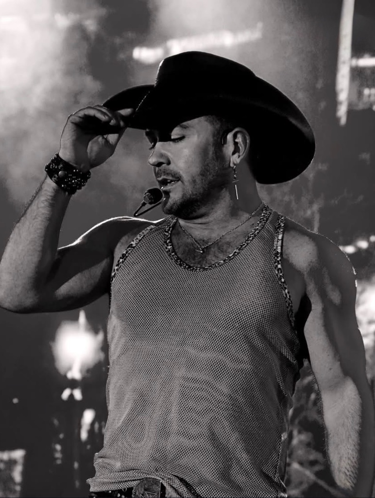 Adjusting the hat, black and white