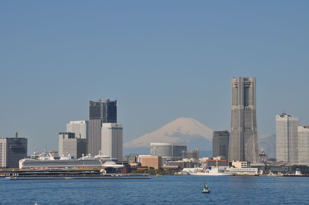 Yokohama skyline, a hub for the offshore wind industry
