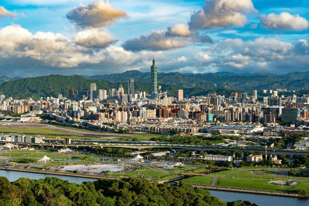 Taipei skyline, a hub for the offshore wind industry
