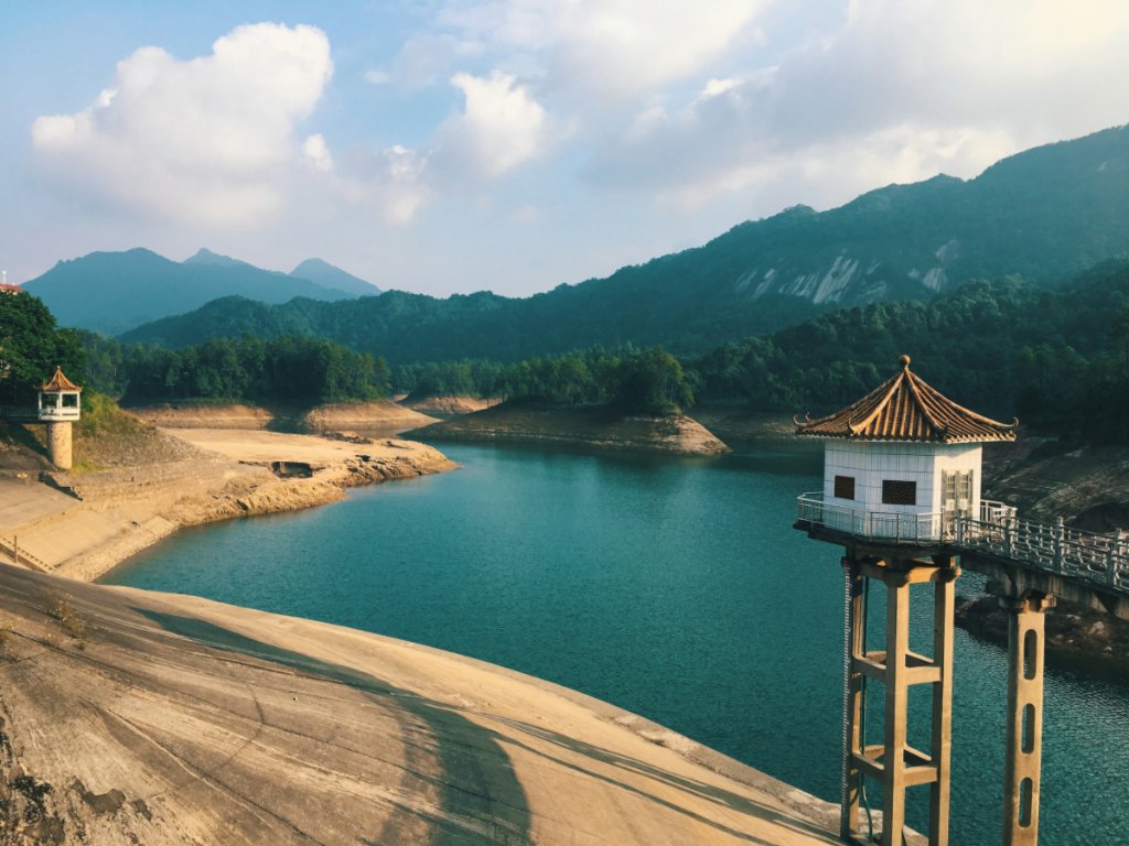Yangjiang skyline, a hub for the offshore wind industry