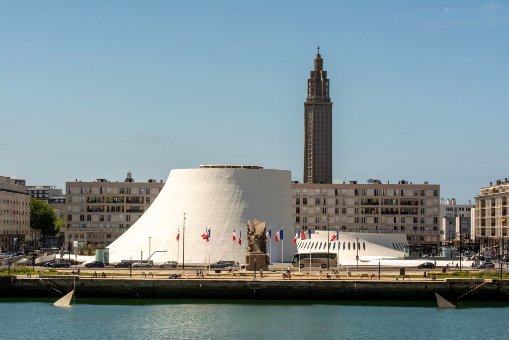 Le Havre skyline, a hub for the offshore wind industry