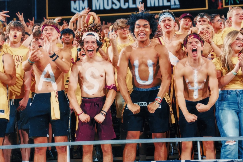 FOOTBALL photo 4