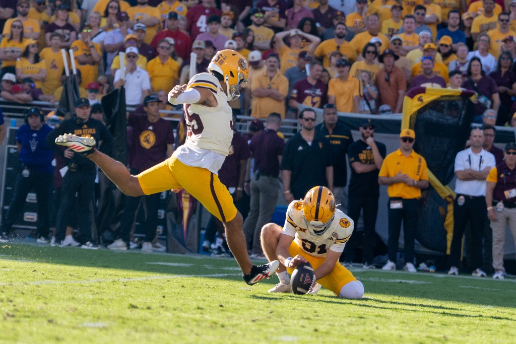 FOOTBALL photo 28