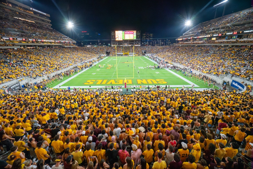 CROWD & ATMOSPHERE sports coverage gallery